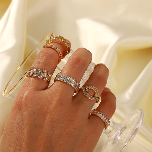 Cassandra Besetzt Goldring