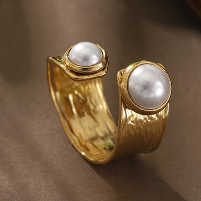 Perlen-Umarmung Ring