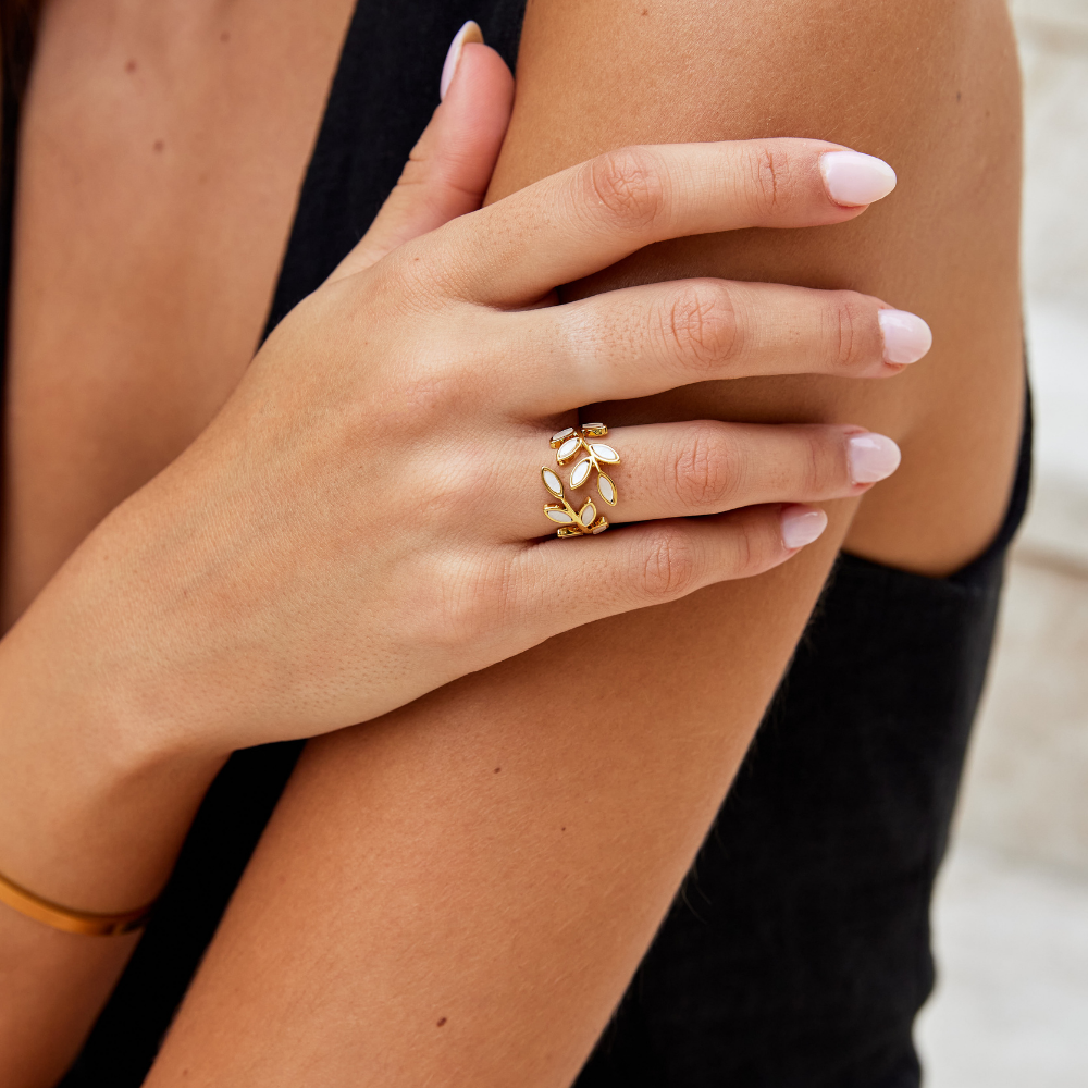 Gold Blatt Motiv Ring