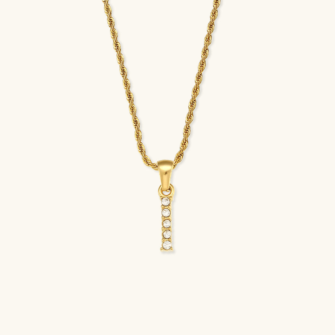 Maeve Buchstabeninitiale Diamant-Halskette