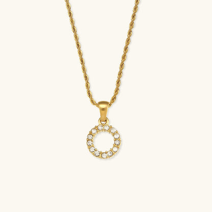 Maeve Buchstabeninitiale Diamant-Halskette
