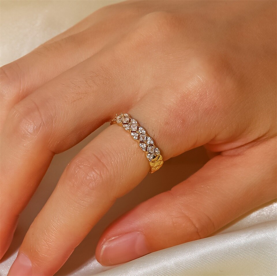 Camille Gold Gemustert Ring