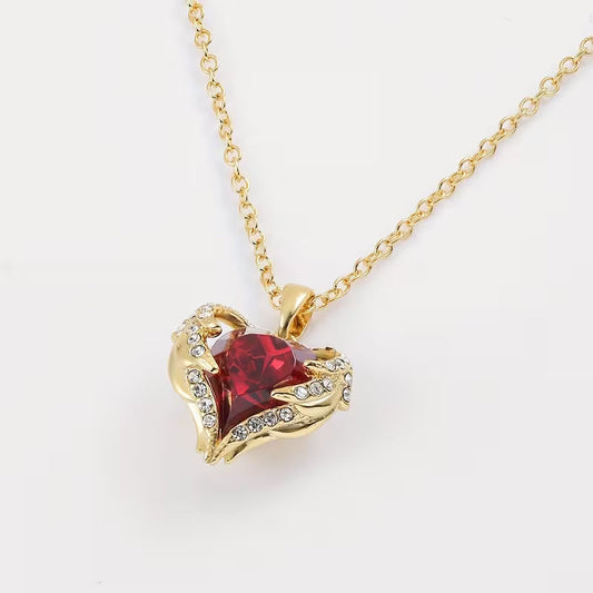 Engel Umarmung Rubin Herz-Halskette | Gold