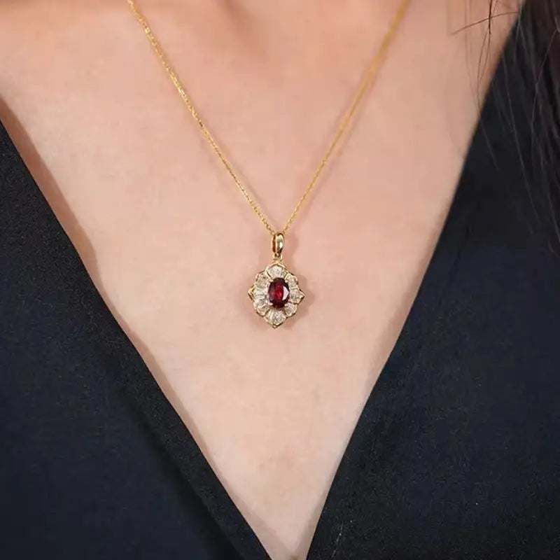 Kavella Solcrimson Halskette | Gold